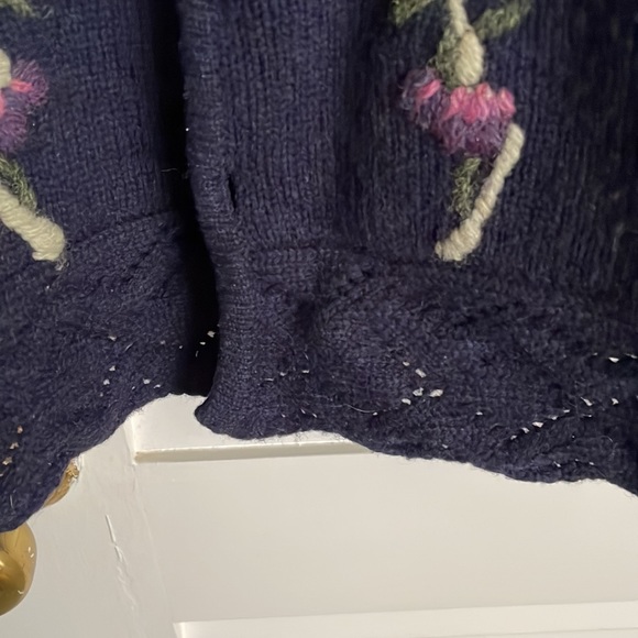 Wool embroidered sweater - Picture 3 of 4